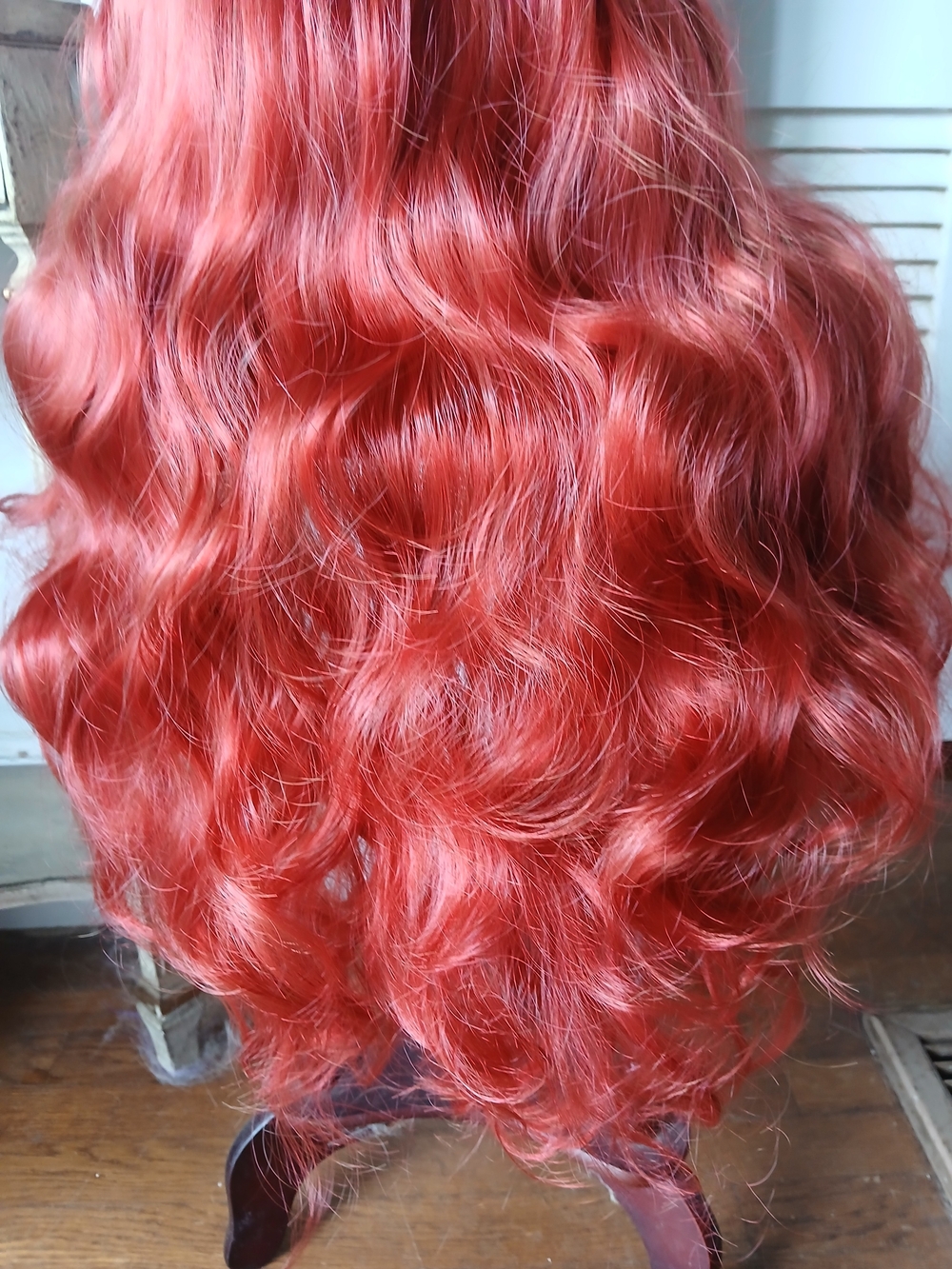 Long Wavy Red Women's Wig – Lush Copper-Red Style - Picture 2 of 6